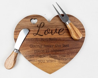 Heart Cheese Board Set with 2 Cheese Knives – Custom Engraved – 20×18 cm | BAKKER