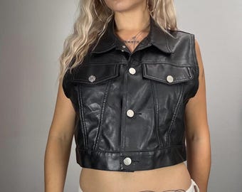 Womens Vintage Black Leather Vest | 70s Sleeveless Cropped Waistcoat | Sheepskin Western Trucker Cowgirl Vest| Gift For Her