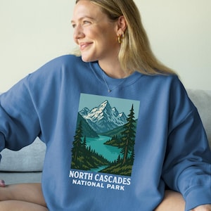 North Cascades National Park Sweatshirt, Washington Mountain Crewneck, Vintage Alpine Pullover, Retro Hiking Sweater, National Park Apparel