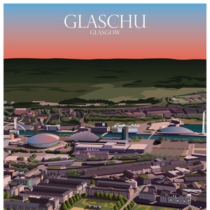 Op de afbeelding: Een luchtfoto van Glasgow, Schotland, met de tekst "GLASCHU GLASGOW" bovenaan de afbeelding. De stad wordt getoond met een mix van gebouwen, parken en een rivier. De lucht is een levendig roze en oranje.