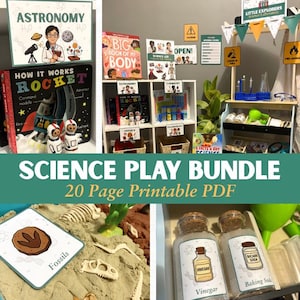 Può includere: Un pacchetto di giochi scientifici con libri, giocattoli e materiali stampabili. L'immagine include libri sull'astronomia, i razzi e il corpo umano. Ci sono anche astronauti giocattolo, fossili e barattoli con l'etichetta "Aceto" e "Bicarbonato di sodio".