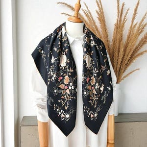 Silk Scarf Floral Print: Black Silk Shawl (90cm / 35x35&quot;)