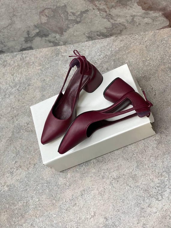 maroon dress gold shoes 9 Maroon dress and matching shoes ideas