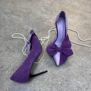 Suede purple heels, purple stilettos, modern bow heels, pointed toe pumps, genuine leather shoes, stylish two tone heels, designer bow pumps