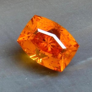 Mandarine spessartite grenat