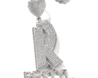 Collier prénom personnalisé avec grande initiale avec mini lettres, collier plaque signalétique bélière en forme de coeur glacé, cadeau de bijoux en diamant Bling CZ pour elle