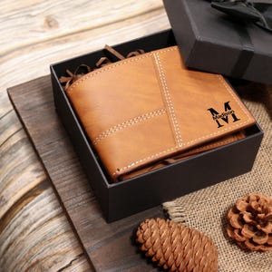 Personalized Men’s Wallet – Custom Engraved Leather Wallet, Husband Gift, Boyfriend Gift, Anniversary Gift for Him, Christmas Gift