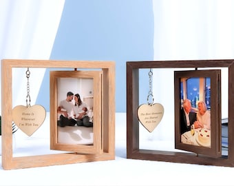 Gepersonaliseerde dubbelzijdige roterende houten fotolijst, aangepaste gegraveerde fotolijst, houten fotodisplay op tafelblad