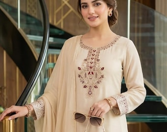 Pakistanische Designer Ethnische Beige Kurti Farshi Hose mit Dupatta-Set für Frauen, Partywear-Hochzeitsfrauen Ethnische Salwar Kameez 3PC Frauen-Klage