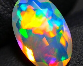 2,05 CRT opale éthiopienne naturelle, pierre taillée, opale taillée à facettes, opale de feu Pin-Fire, opale de feu Welo, opale taille de bague, opale à plusieurs feux (12X8X4 mm)
