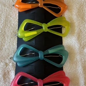 Vintage Bow Hair Barrettes on Card – Feminine Co Ltd – Neon Translucent Clips – Y2K 90s Hair Accessories – Incomplete Set