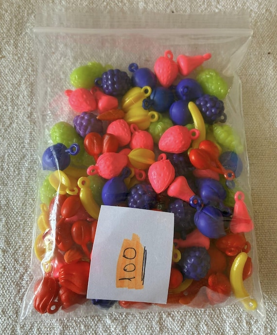 Vintage 80s 90s Fruit Charms Mix – Colorful Plastic Pendant Charms