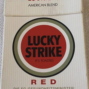 Vintage Lucky Strike Red Filter Cigarette Paper Box Empty Cigarette Pack Zigaretten