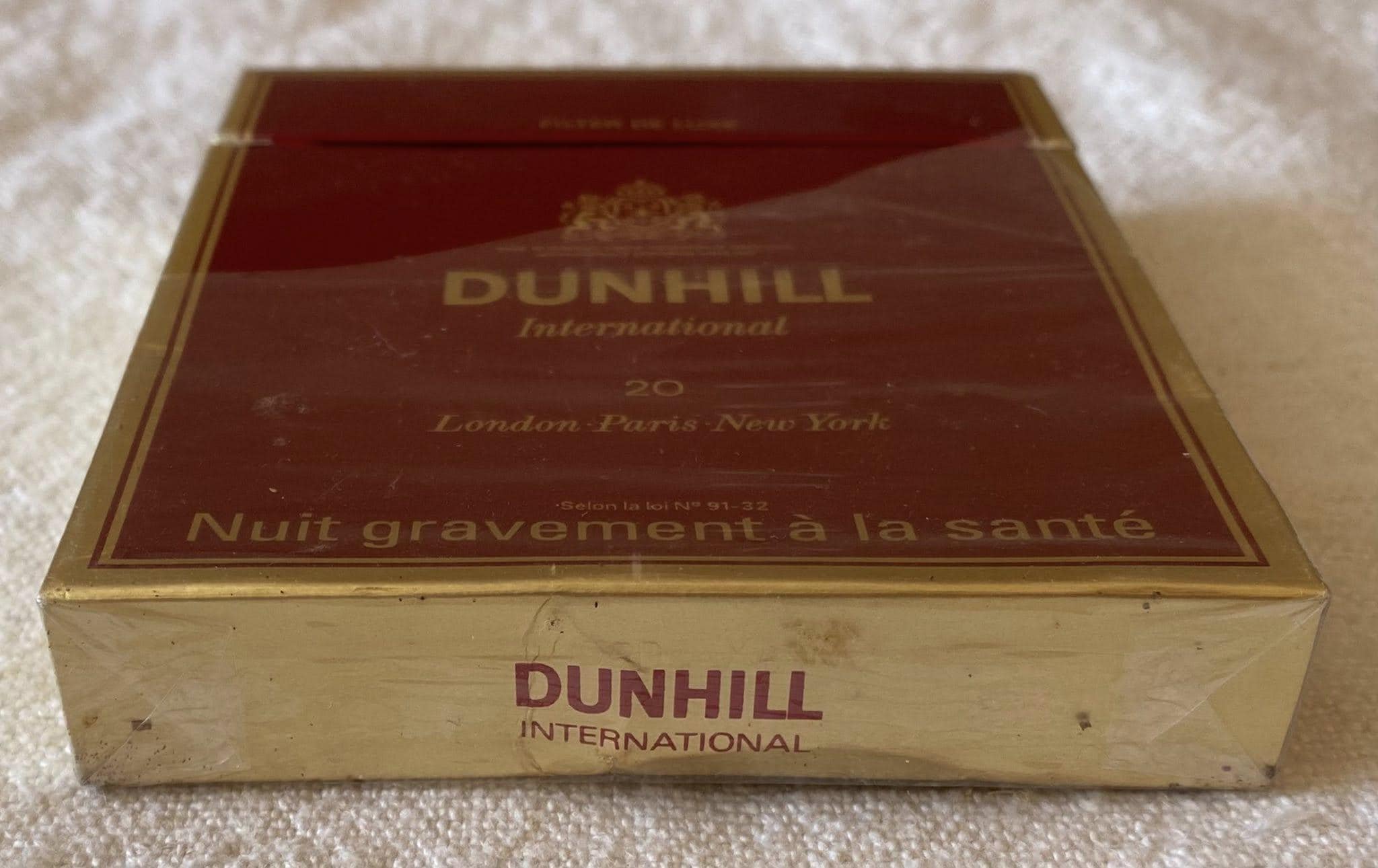 Vintage Dunhill Superior International Cigarette Cigarettes