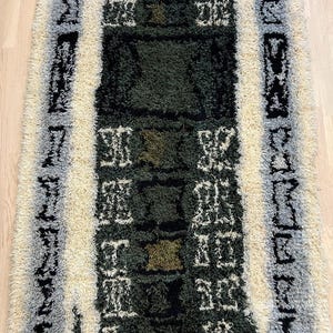 Tapis mural vintage finlandais par Kirsti Ilvessalo - Art textile scandinave