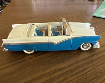 Vintage Dinky Ford Fairlaine Car 1956 Diecast Car blue white Vintage Matchbox 1/43 Diecast Collection