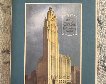 Columbus Ohio A Trivia Book AUI Citadel by Laura Mueller Kinney great condition paperback booklet great advertisements 1983 First ed signed