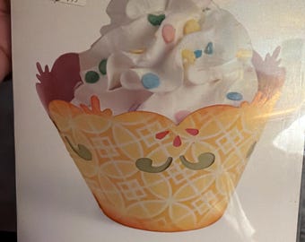 Sizzix Die Cupcake Holder by Dena Designs #658008 for Big Shot, Vagabond, Big Shot Kick Retired /Rare