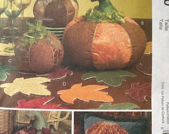 Pumpkin Fall Decorations Pumpkin Pillow and fall decor New Pattern McCalls 5490 2007 Craft pattern
