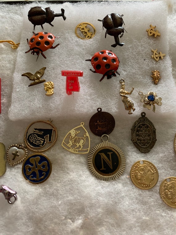 Vintage and newer LOT of over 27 pins charms or pi