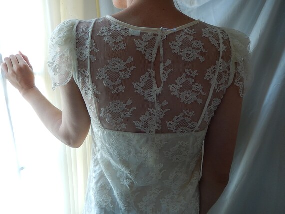 Cream Lace Wedding Dress - Chantilly Lace Boho We… - image 5