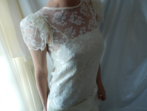 Cream Lace Wedding Dress - Chantilly Lace Boho We… - image 6