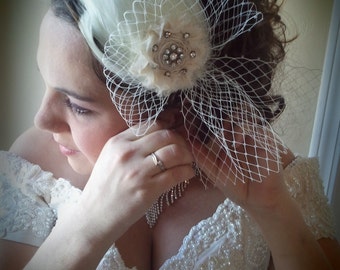 Wedding Fascinator - Bridal Fascinator - Bridal Headpiece - Fascinator Hat - Ivory Bridal Fascinator