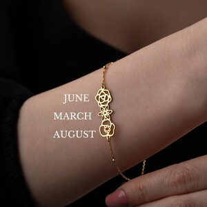 Personalized Family Bracelet with Multiple Birth Month Flowers Custom Kids Birth Flower Bracelet Dainty Floral Bracelet with Multiple Charms