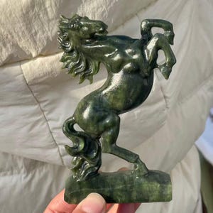 白翡翠の彫刻 - Etsy 日本