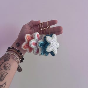 GOLD starfish crocheted keychain