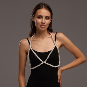Reggiseno di perle, bralette di perle, catena di perle, bralette di perline, top da festival, reggiseno di perline, reggiseno da rave, gioielli di perle per il corpo, top di perle con gioielli