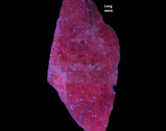 25 Gram Fluorescent Spinel Crystal – Glows Under UV Light, Collectible Mineral Specimen From Afghanistan