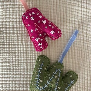 Felt Initial Ornament, Hand Embroidered Personalized Initial Ornament, Christmas Tree Ornament, Christmas Decoration, Letter Ornament