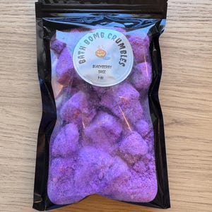 Blackberry sage bath bomb crumbles