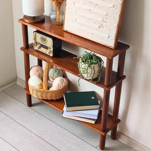 Tavolo consolle sottile e mensola in legno massello fatto a mano / Altezza 75 cm / Ingresso stretto / Design minimalista