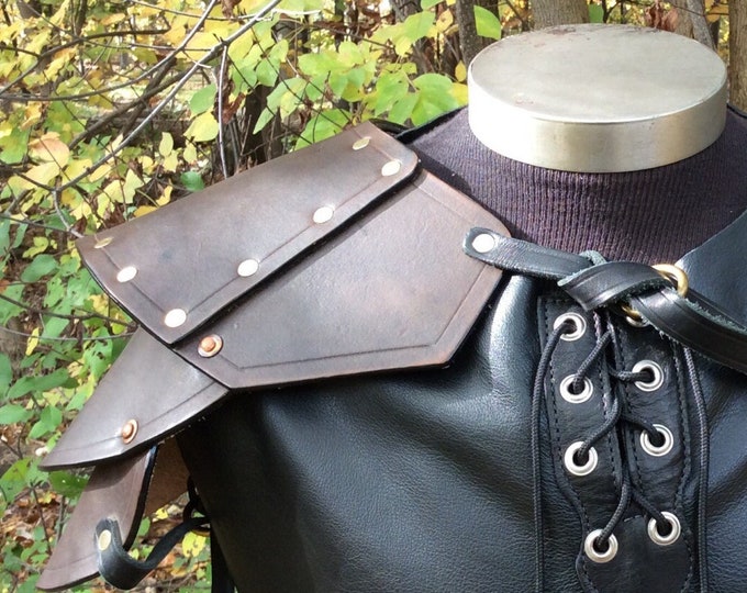 Hawk Studio – Vambrace (Bazuband) – Leather Armor For The Lower