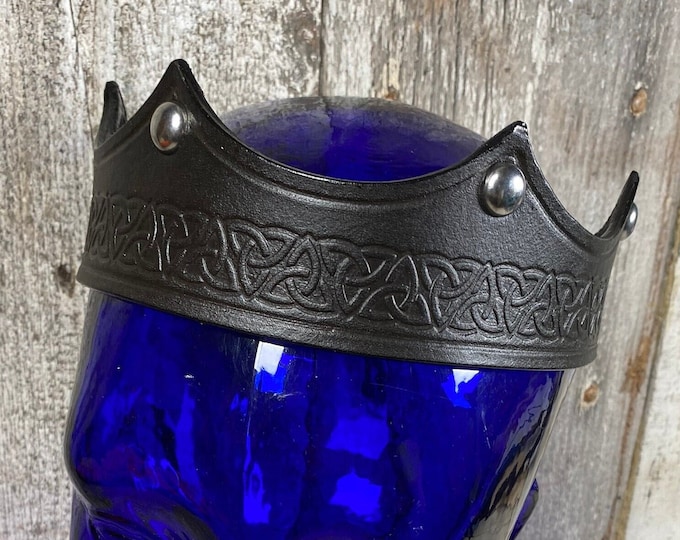 Embossed Leather Crowns Celtic Knotwork