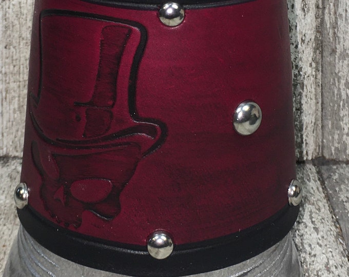 Leather Metal 36 oz tankard skull in a top hat beer ale