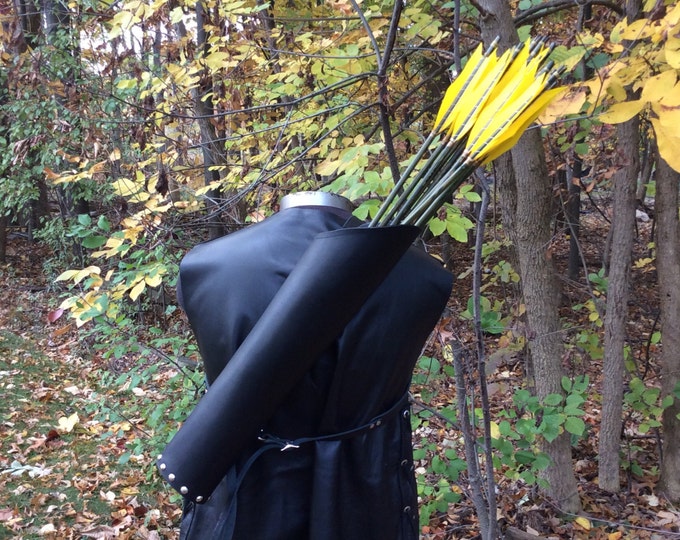 Leather back quiver plain