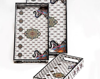 Juego de bandejas de madera Rajasthani para servir: decoración para el hogar pintada a mano (40, 35 y 30 cm)