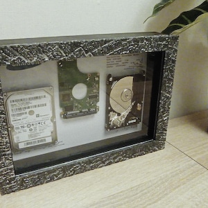 Disassembled Samsung 2,5" Hard Drive Disk in the Frame, teardown shadowbox, diorama, wall art, Deconstructed Art. Recycled Tech Décor