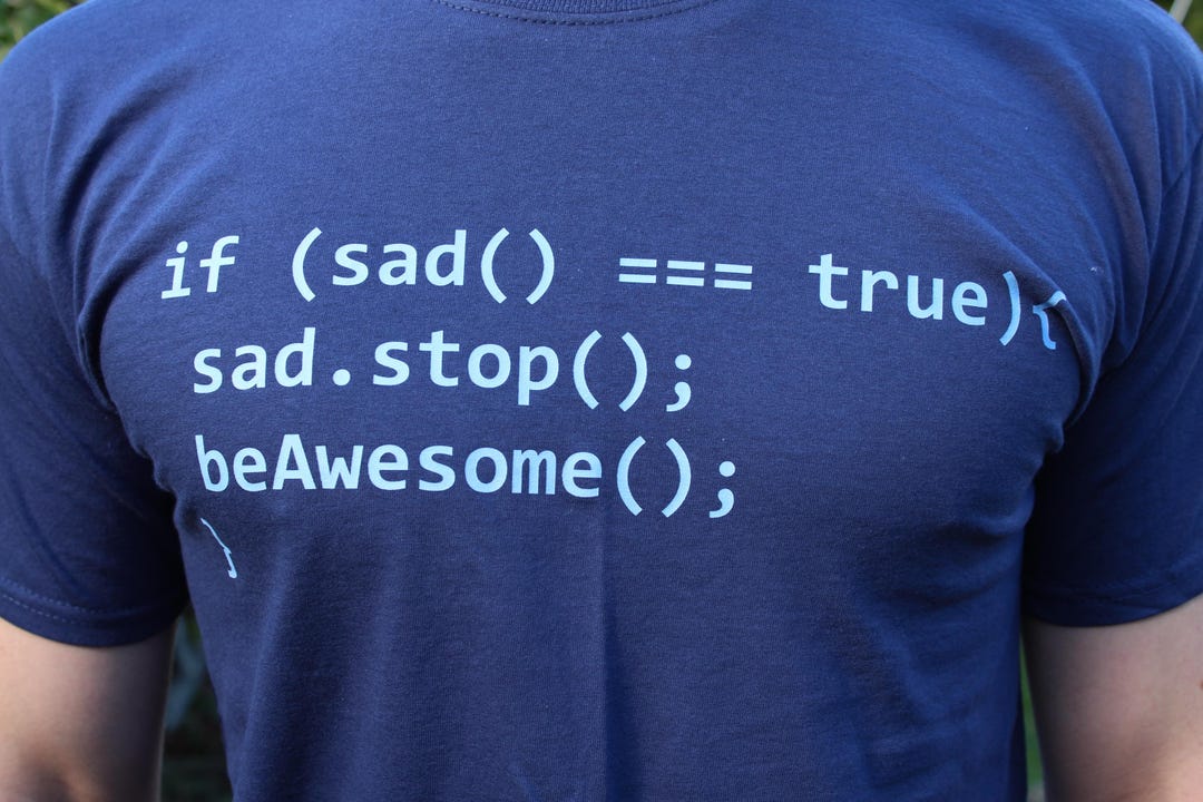 Navy Geeky Javascript Programmer T-shirt: Coding Humour Tee for ...
