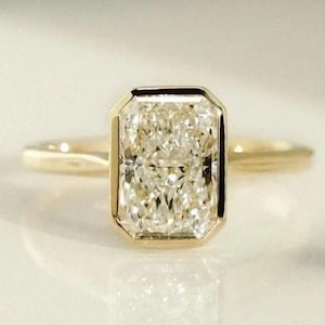 3 CT Radiant Cut Moissanite Engagement Ring, Radiant Cut Propose Ring, Bezel Set Radiant Cut Solitaire Rings for Women 14K Solid Gold Ring