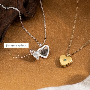 Delicata collana con ciondolo a cuore e pietra portafortuna, collana incisa, collana con foto personalizzata, regali commemorativi, regali di compleanno, regali per la mamma
