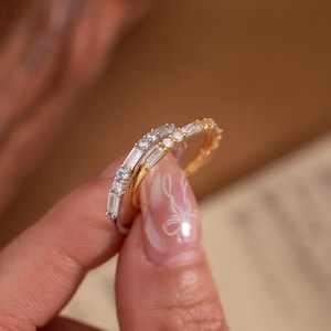 Delikatny pierścionek z diamentem, delikatne pierścionki z kamieniami szlachetnymi, biżuteria ze srebra próby 925, prezent dla druhny, prezenty urodzinowe, prezenty na Dzień Matki