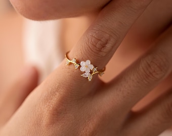 Anello con fiore di nascita, anelli Sakura in madreperla, anelli delicati regolabili, regalo personalizzato, regali di Natale, gioielli per compleanno e anniversario