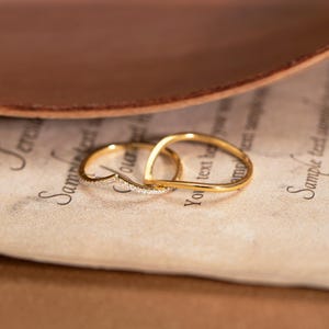 Kurvenring 2er Set, Diamant Chevron Ring, Dünnes Gold Minimalistischer Ring zum Stapeln, Jubiläumsgeschenk, Geschenk für Mama, Muttertagsgeschenk für Sie