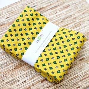 Large Cloth Napkins - Set of 4 - (N5519) - Farmhouse Geometric Shapes Yellow Reusable Fabric Napkins
