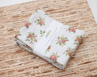 Large Cloth Napkins - Set of 4 (N4932) - Flower Bundle Toss on White Reusable Fabric Napkins