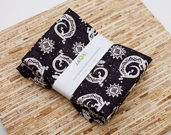Large Cloth Napkins - Set of 4 - (NB618) - Lizards Black Reusable Fabric Napkins